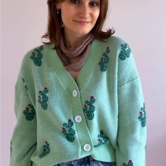 Sweaters - Green cactus cardigan